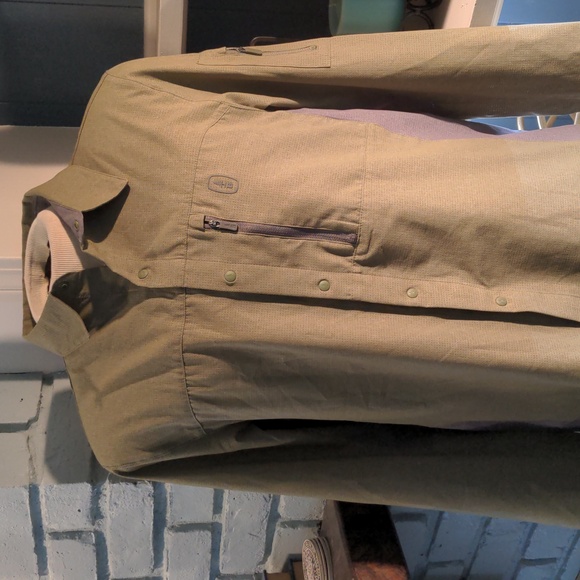 Bass Outdoor button down technical fabric outdoor shirt. - Picture 2 of 7